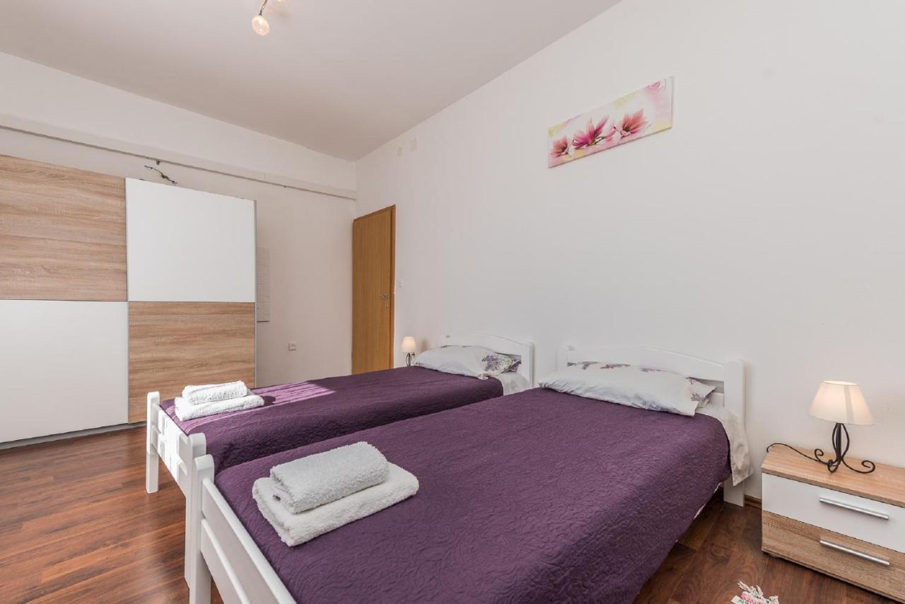 Holiday Home Tower With Private Pool, Sauna And Quads Smilcic Kültér fotó