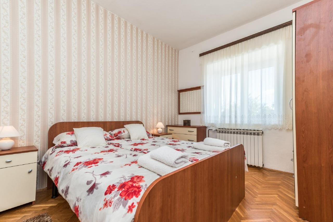 Holiday Home Tower With Private Pool, Sauna And Quads Smilcic Kültér fotó