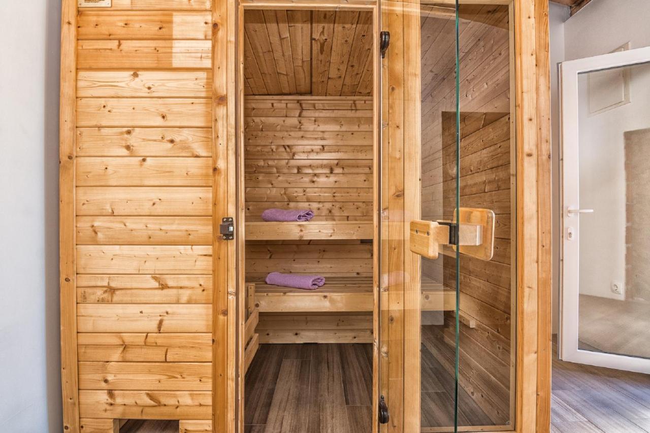 Holiday Home Tower With Private Pool, Sauna And Quads Smilcic Kültér fotó